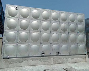 不（bú）鏽鋼熱水箱